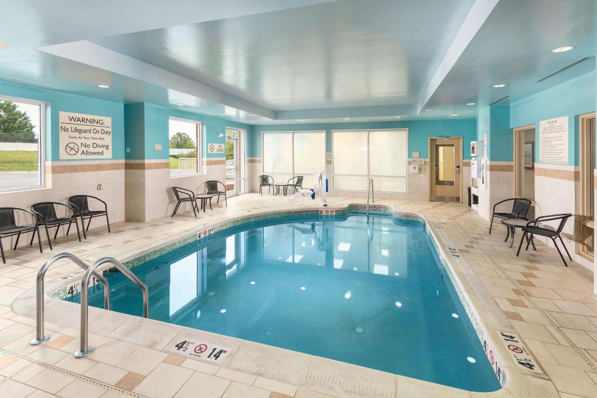 Hilton Garden Inn Silver Spring White Oak Zewnętrze zdjęcie