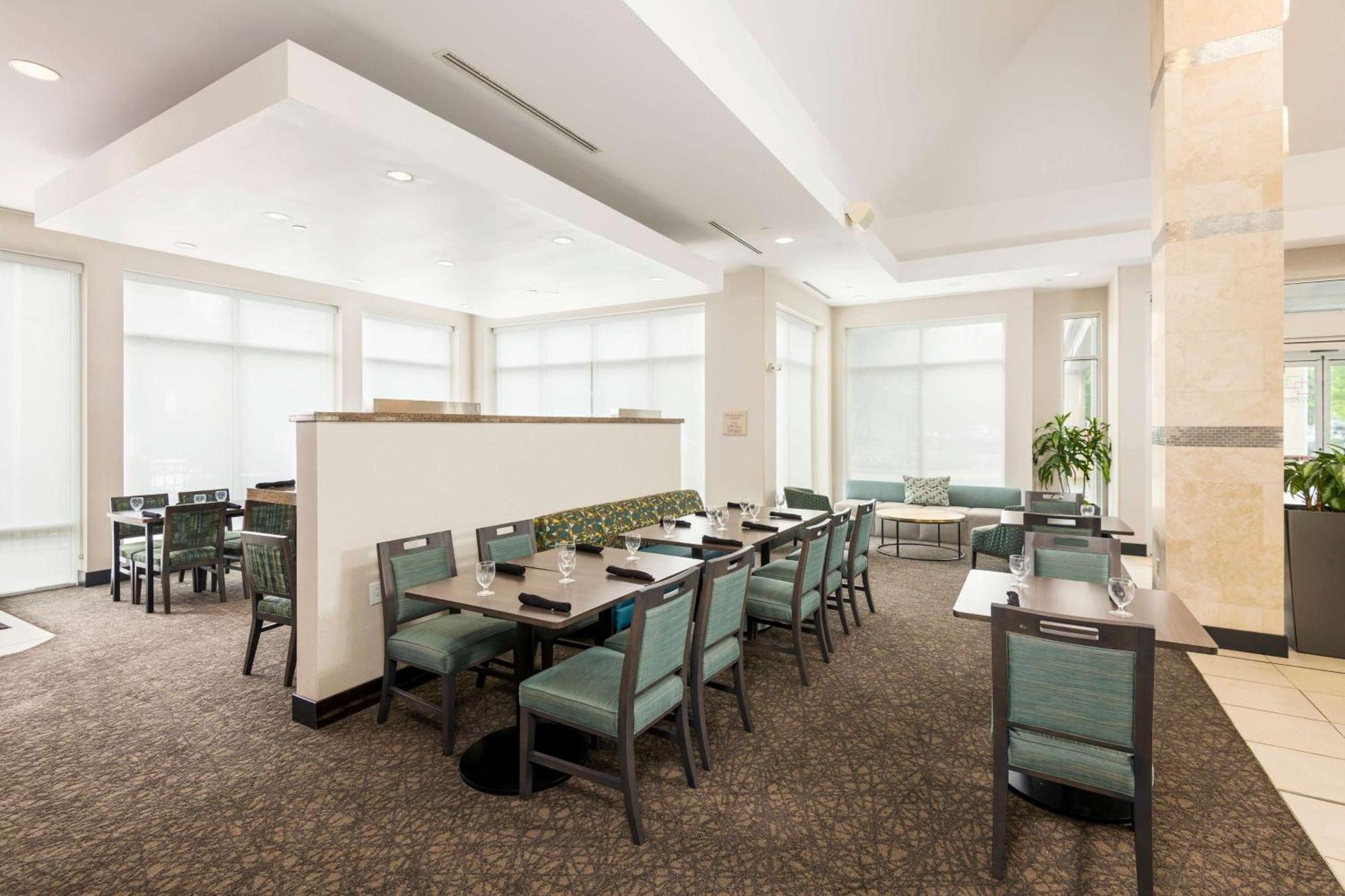 Hilton Garden Inn Silver Spring White Oak Zewnętrze zdjęcie
